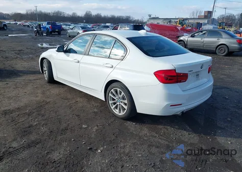 2018 BMW 320I xDrive из США, поврежденный, VIN WBA8A3C59JA492478